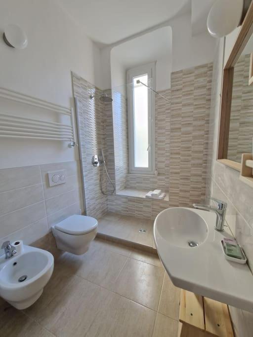 Ancora Qui, Nel Golfo Dei Poeti Apartment La Spezia Bagian luar foto